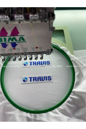 Thêu logo đồng phục TRAVIS 